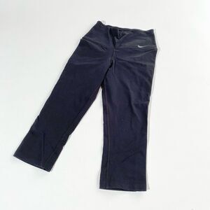 Nike black drifit cropped high waist legging (103)